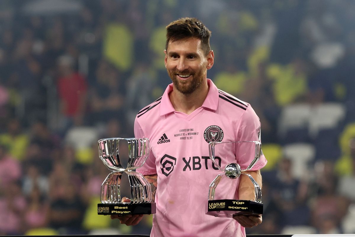 Messi có bao nhiêu danh hiệu trong sự nghiệp?